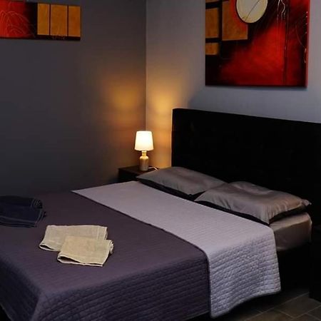 New Seafront Studio Guest House อานาวีซอส ภายนอก รูปภาพ