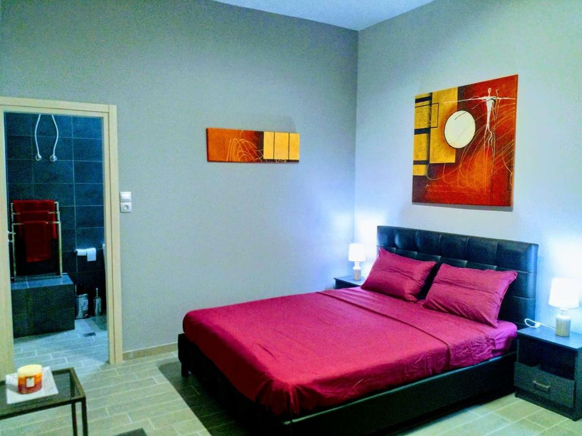 New Seafront Studio Guest House อานาวีซอส ภายนอก รูปภาพ