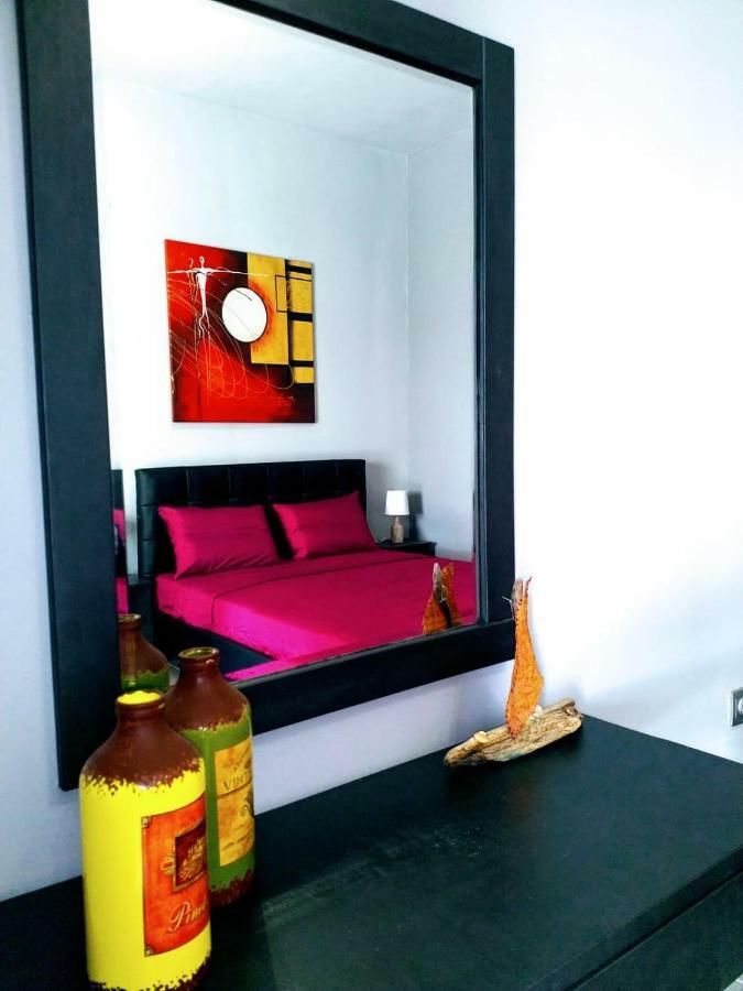 New Seafront Studio Guest House อานาวีซอส ภายนอก รูปภาพ