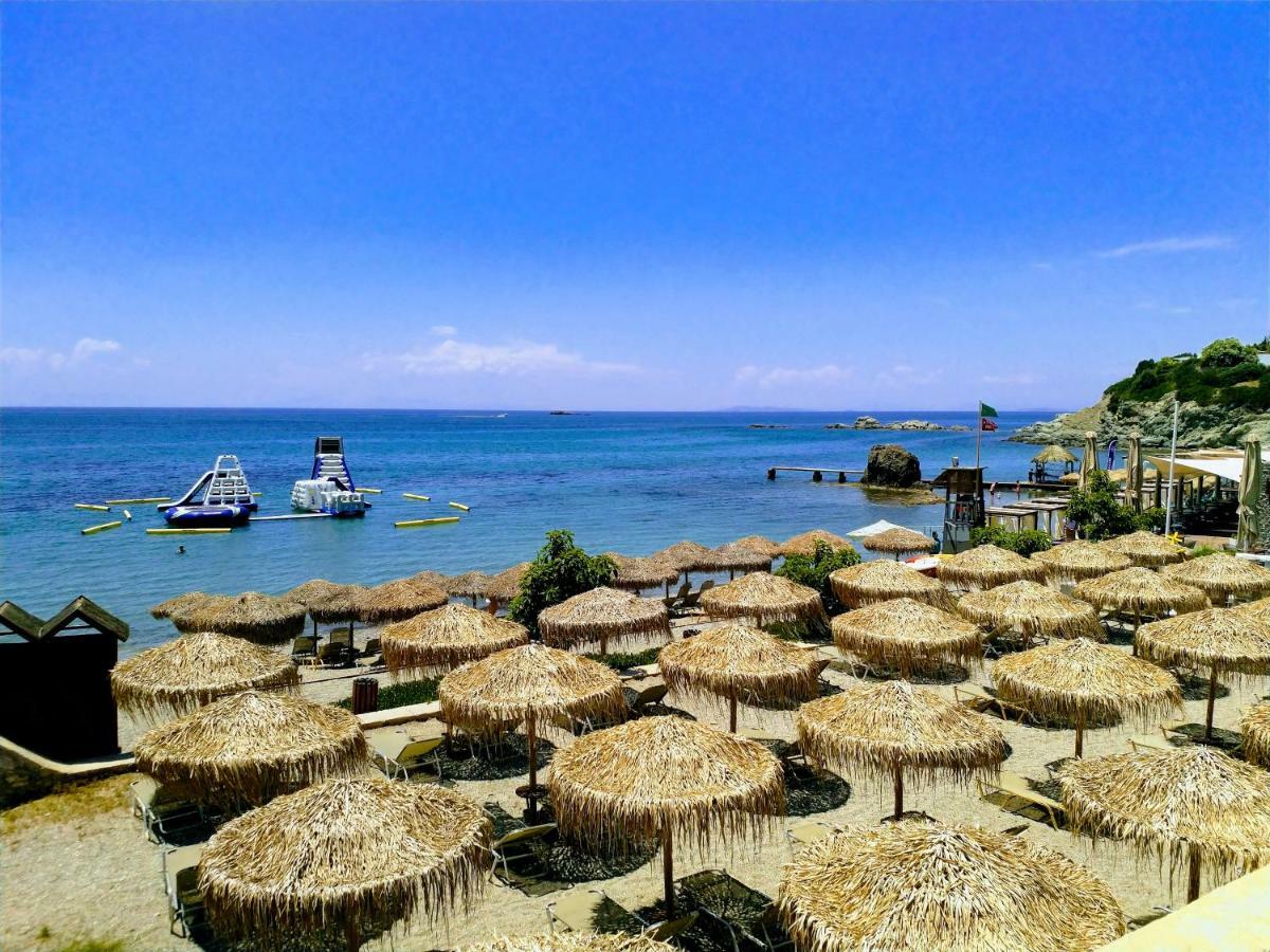 New Seafront Studio Guest House อานาวีซอส ภายนอก รูปภาพ